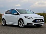 FORD FOCUS 2.0T ST-2 5dr - WAS £14,995 - NOW £12,995 - SAVING £2,000 - finance